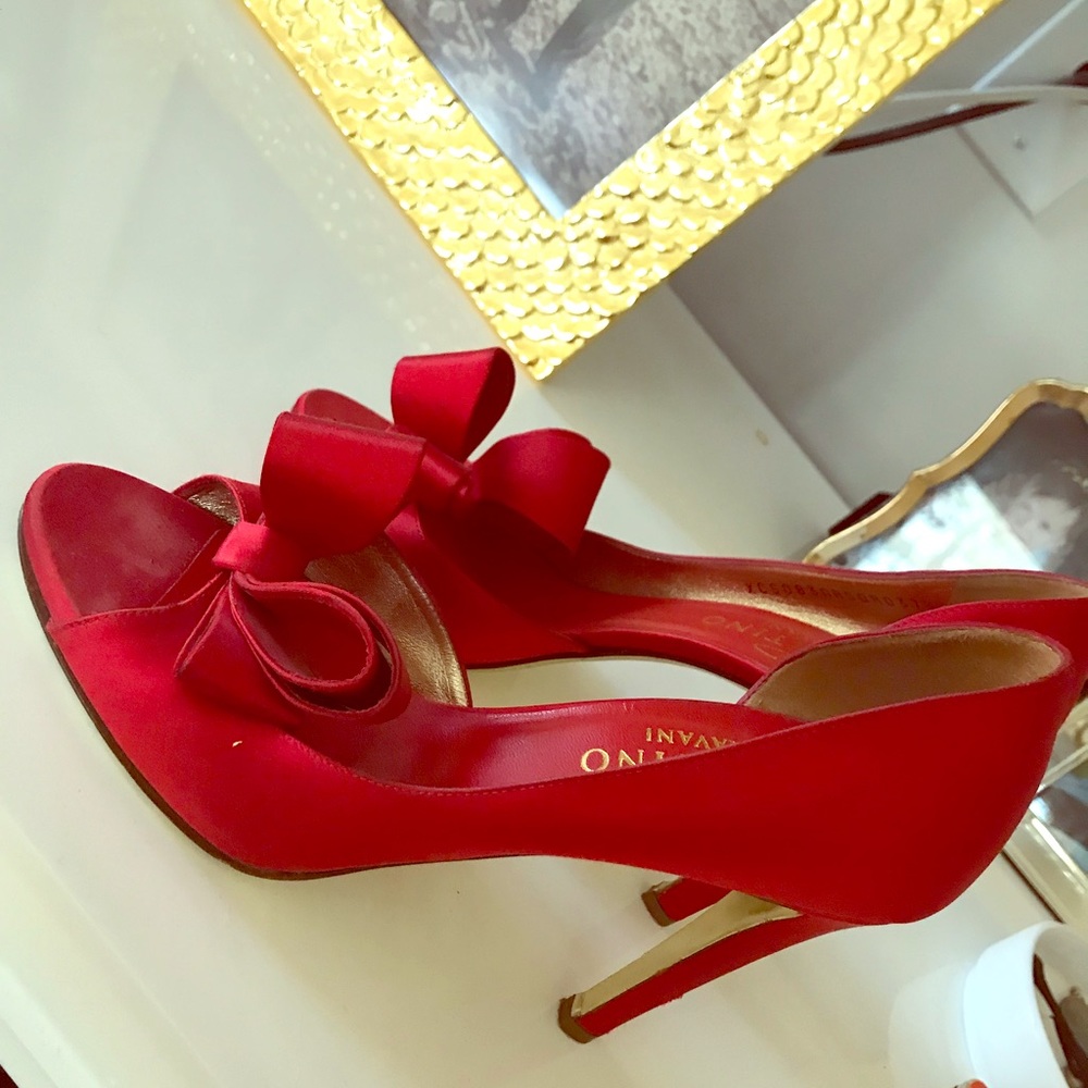 🌹🌹VALENTINO PUMPS 🌹🌹